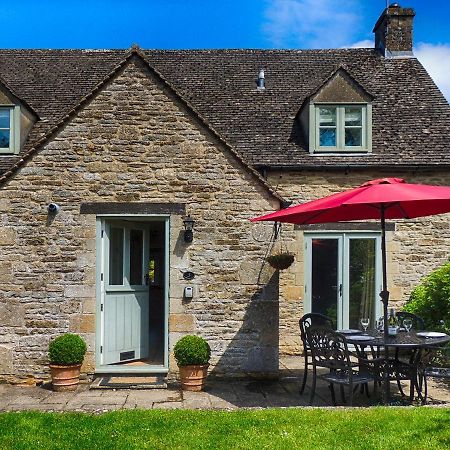 Greystones Cottage 버튼온더워터 외부 사진